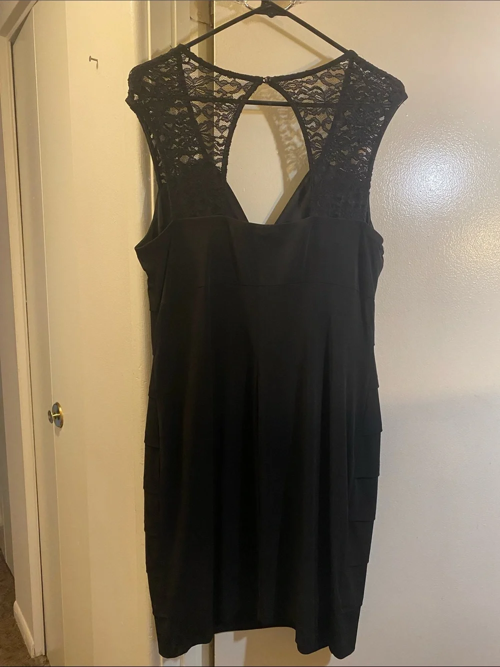 Enfocus Studio Black Lace Cap-Sleeve Midi Dress